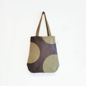 Borsa Short Long in tessuto tecnico grigio scuro con pois verde oliva
